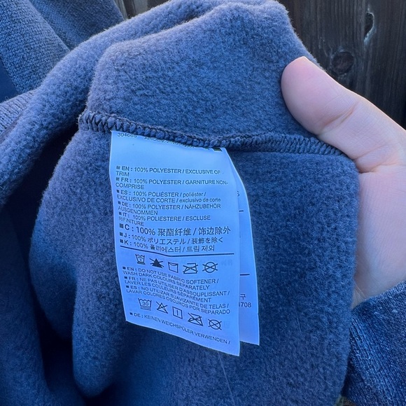 Women’s arc’teryx sweater - Picture 5 of 11